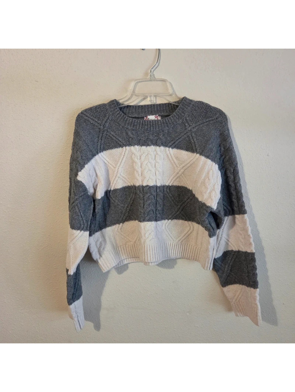 Pink republic gray and white sweater